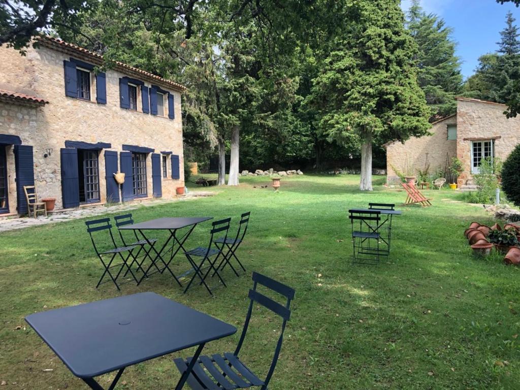 Ferme Le Pavillon Bed & Breakfast Bargemon ภายนอก รูปภาพ