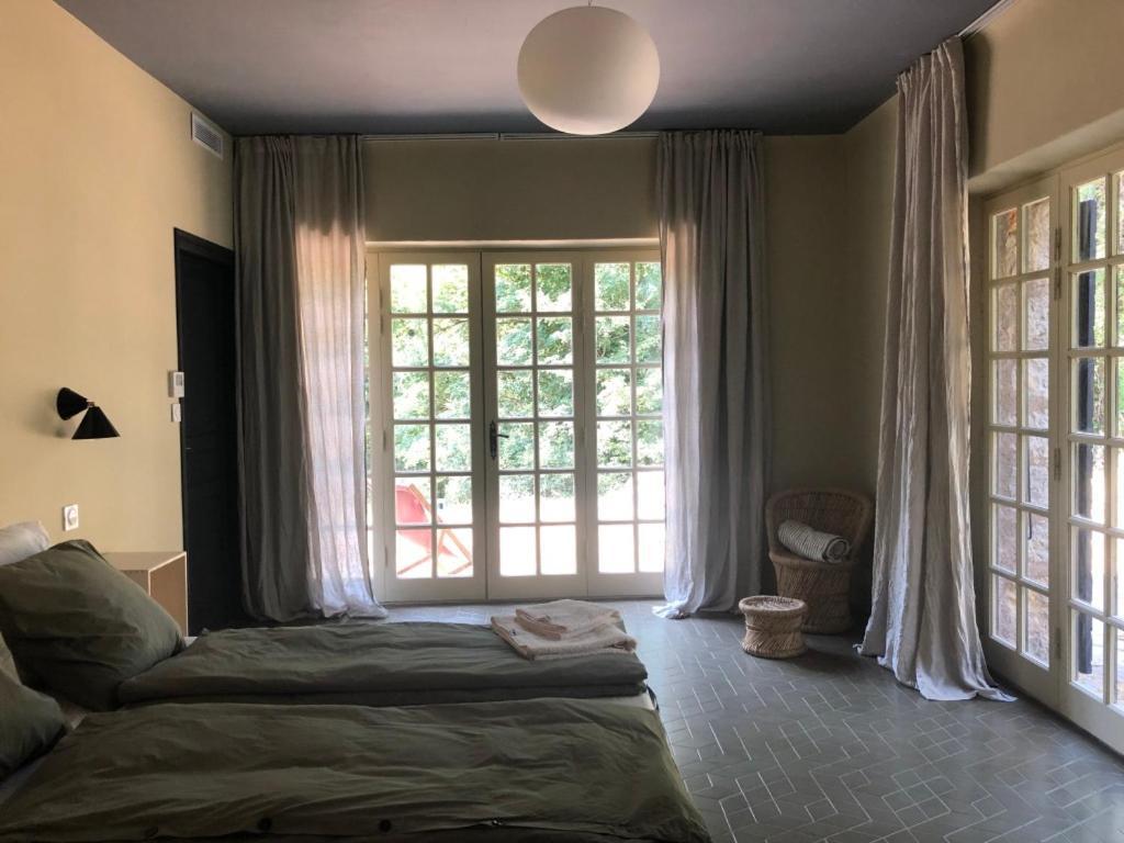 Ferme Le Pavillon Bed & Breakfast Bargemon ภายนอก รูปภาพ
